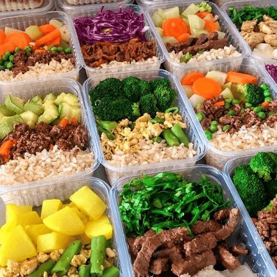 Táper de comidas variadas